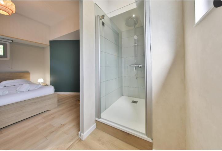 La Peniche De Fabrice Avec Jacuzzi Privatif Διαμέρισμα Στρασβούργο Δωμάτιο φωτογραφία