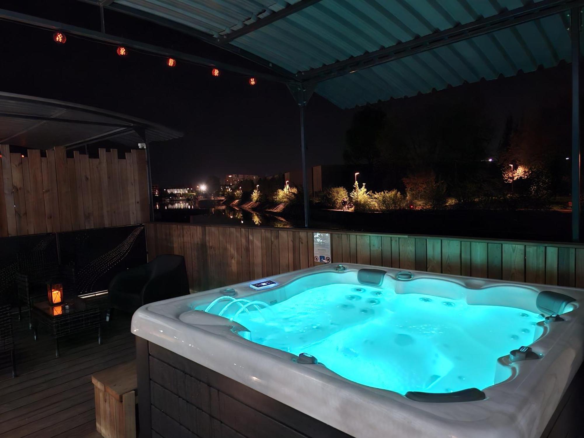La Peniche De Fabrice Avec Jacuzzi Privatif Διαμέρισμα Στρασβούργο Εξωτερικό φωτογραφία